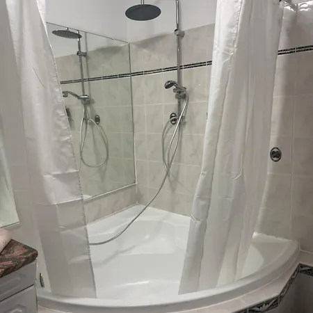 Le Petit Nid De Cigogne アパート *